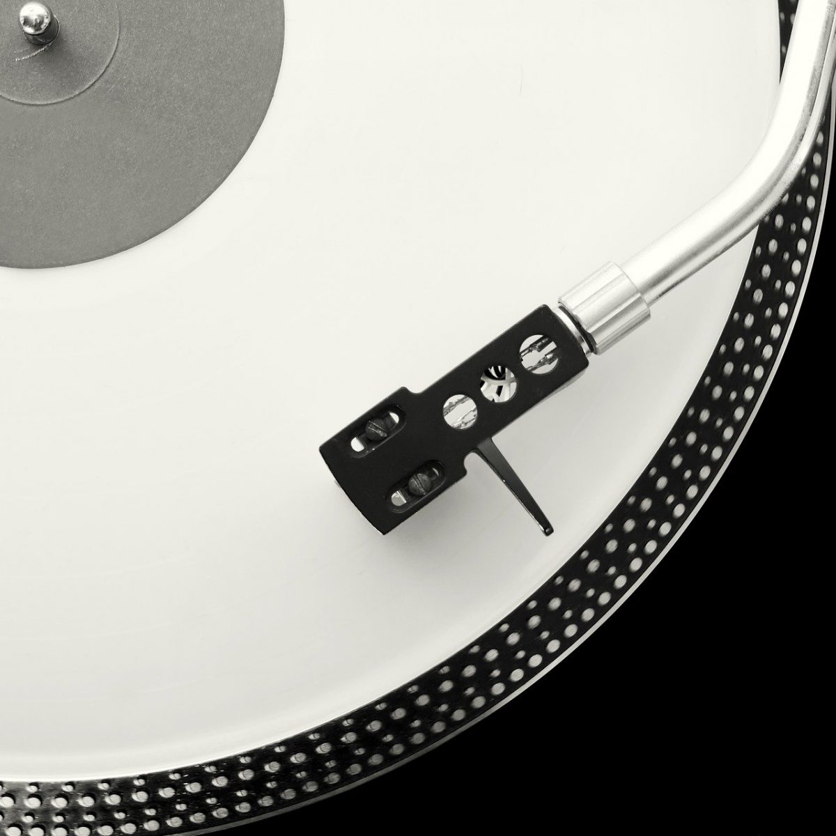 turntable-2157300_1920